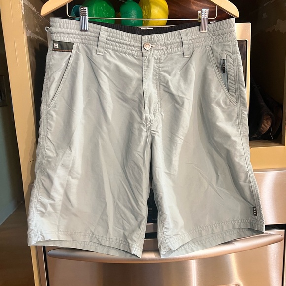 Howler Brothers Horizon Hybrid Shorts 9.5" Light Green Sz. 34 - Picture 1 of 6
